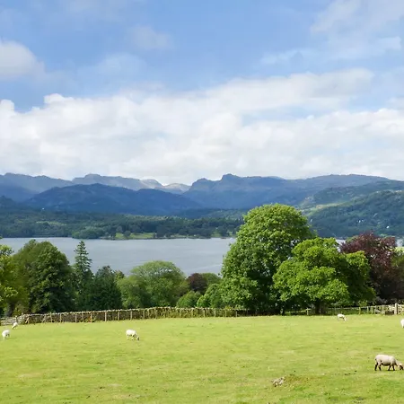 Holly Bush, Windermere